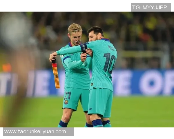 不拘一格的足球天才如何挑战传统规则与球场秩序