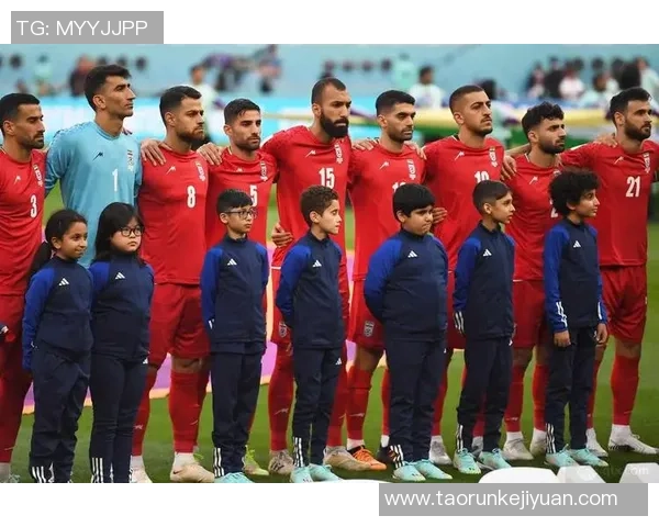 伊朗足球传奇人物回顾：从早期球星到国家队英雄的奋斗历程